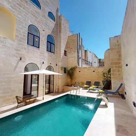 Luma With Heated Pool, Jacuzzi, Gym, Sauna&cinema