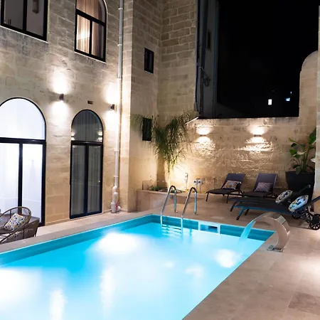 Luma With Heated Pool, Jacuzzi, Gym, Sauna&cinema *