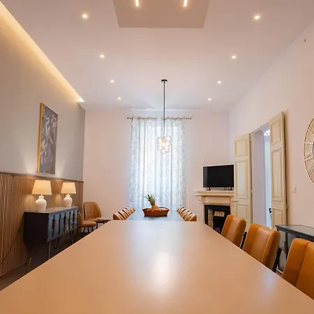 Villa Windsor 5br With Pool, Heated Jacuzzi, Gym, Sauna And Cinema *