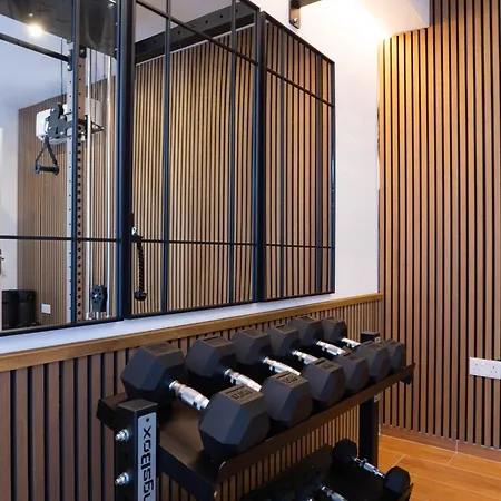 Windsor 5br With Heated Pool, Jacuzzi, Gym, Sauna And Cinema فيلة سليمة