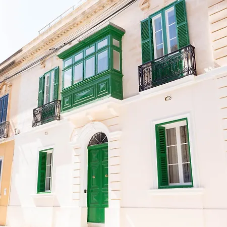 Windsor 5br With Heated Pool, Jacuzzi, Gym, Sauna And Cinema