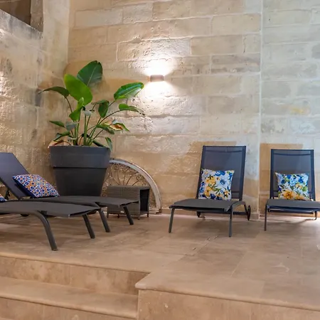 Windsor 5br With Pool, Heated Jacuzzi, Gym, Sauna And Cinema *