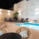 Vila Windsor 5br With Heated Pool, Jacuzzi, Gym, Sauna And Cinema Sliema