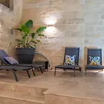 Windsor 5br With Heated Pool, Jacuzzi, Gym, Sauna And Cinema *