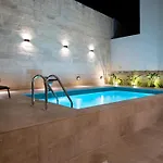 Windsor 5br With Heated Pool, Jacuzzi, Gym, Sauna And Cinema Vila